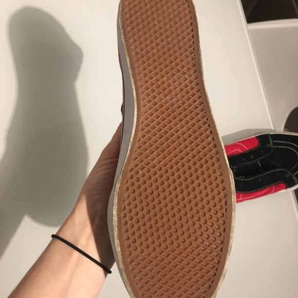 Vans - Picture 5 of 6